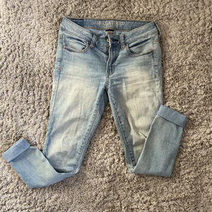 American Eagle Light Wash Skinny Jeans